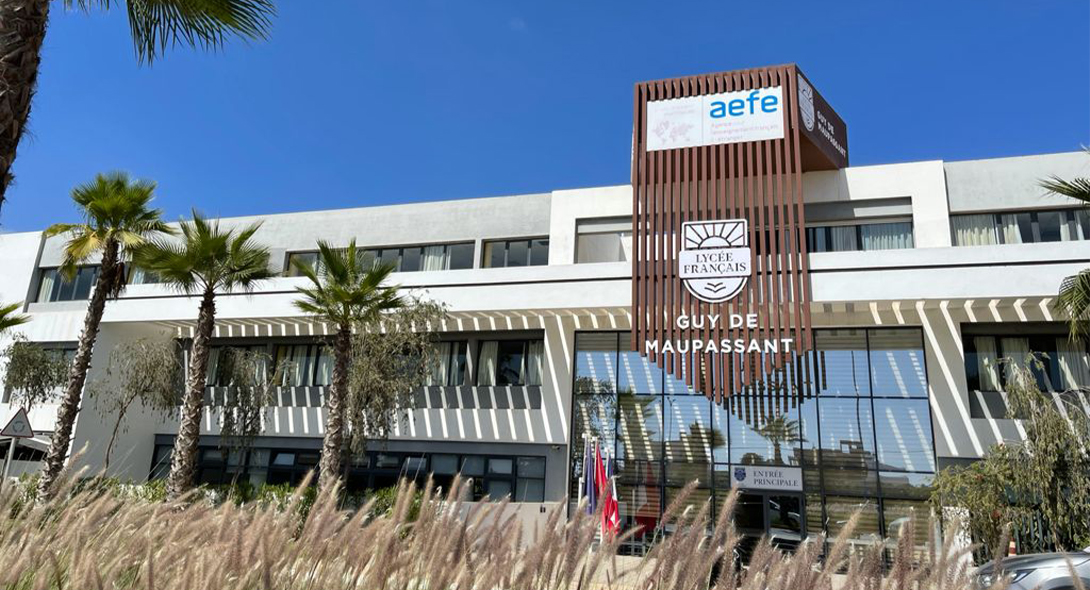 L’EIC Almaz devient le Lycée Français Guy de Maupassant